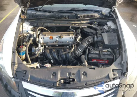 2011 Honda Accord 2.4 Ex-L z USA, uszkodzony, nr VIN 1HGCP2F87BA022013